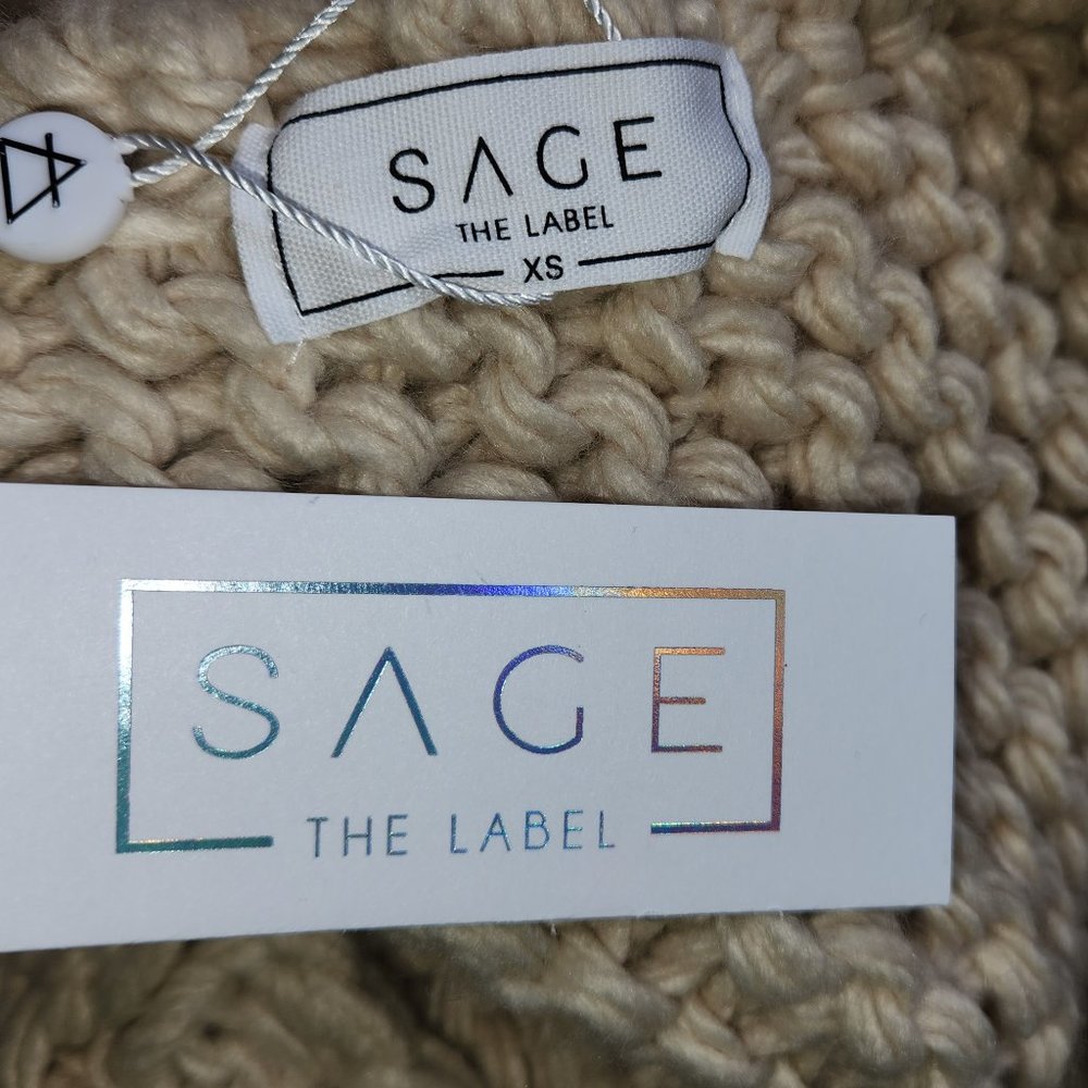 Crop Sweater - Picture 6 of 6